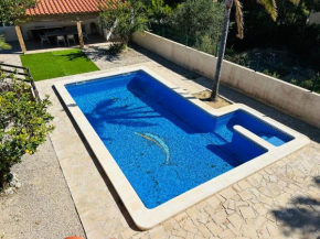 Villa à Ametlla de Mar pour 8 personnes avec piscine privée et grand terrain clôturée - HISP-217-231